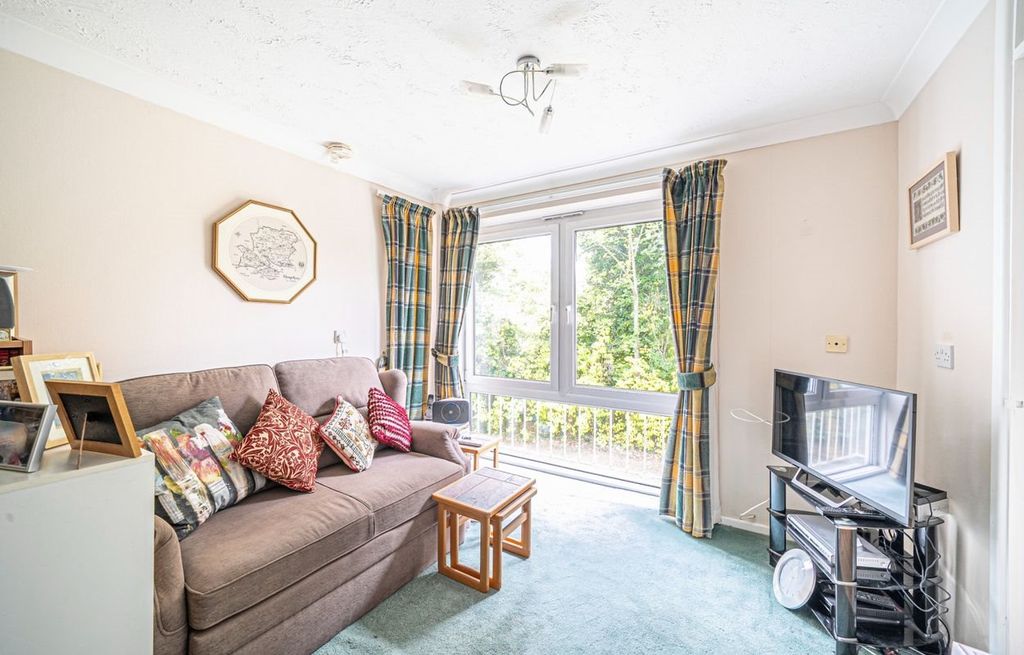 Property photo 2 of 12 699614_1_014