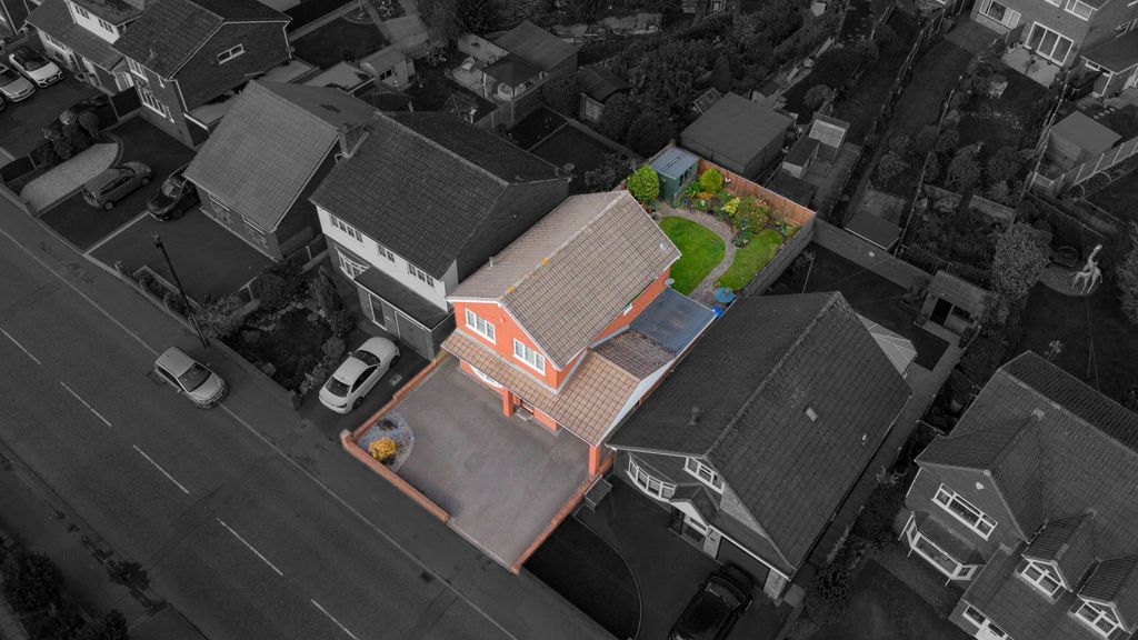 Property photo 2 of 34