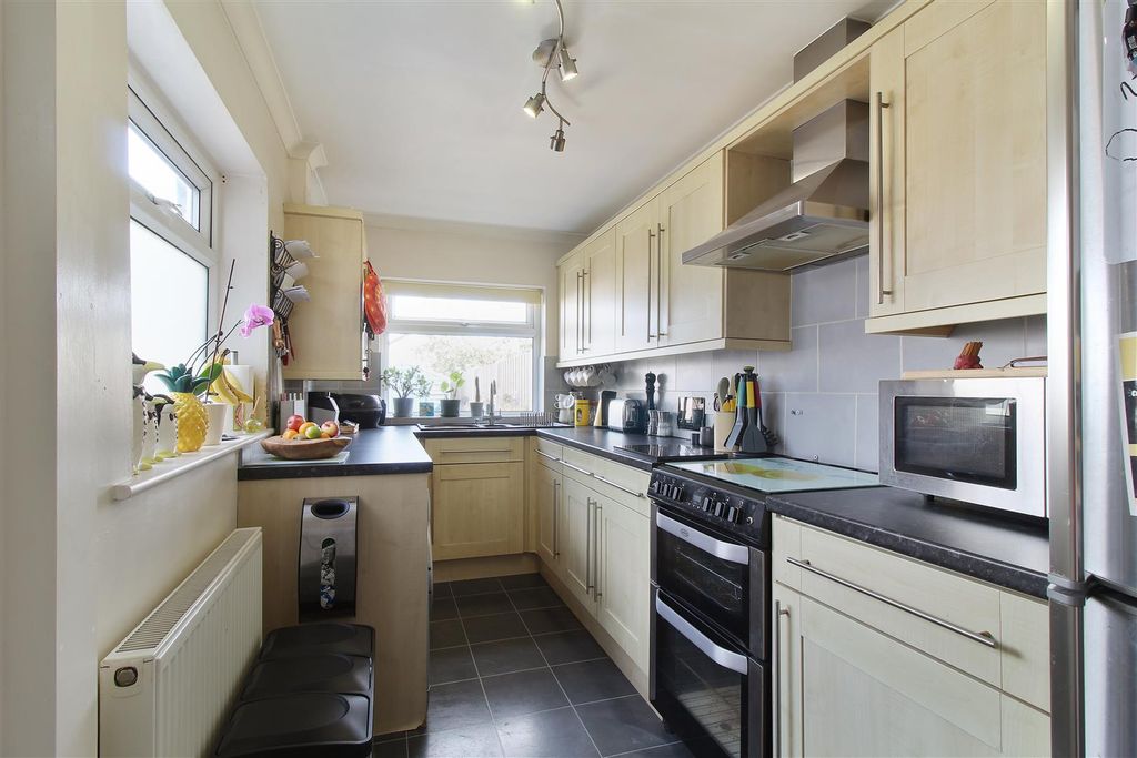 Property photo 3 of 18 Img_9419_1.Jpg