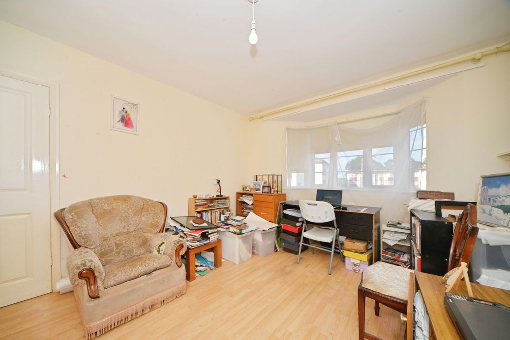 Property photo 2 of 13 Photo