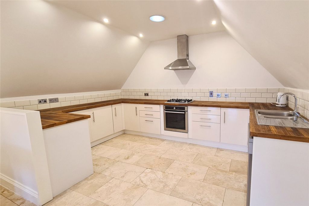 Property photo 3 of 20 Kitchen Area