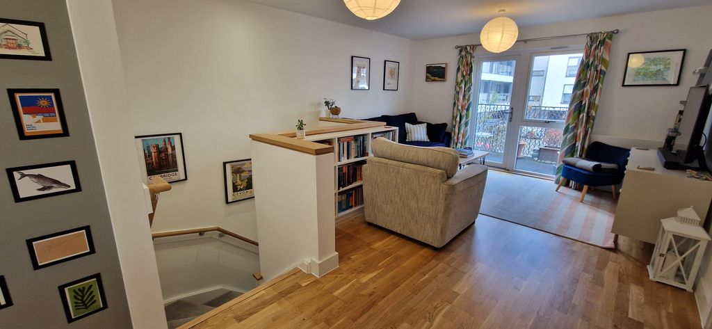 Property photo 2 of 11