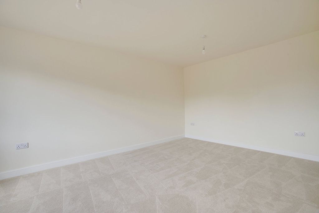Property photo 3 of 29