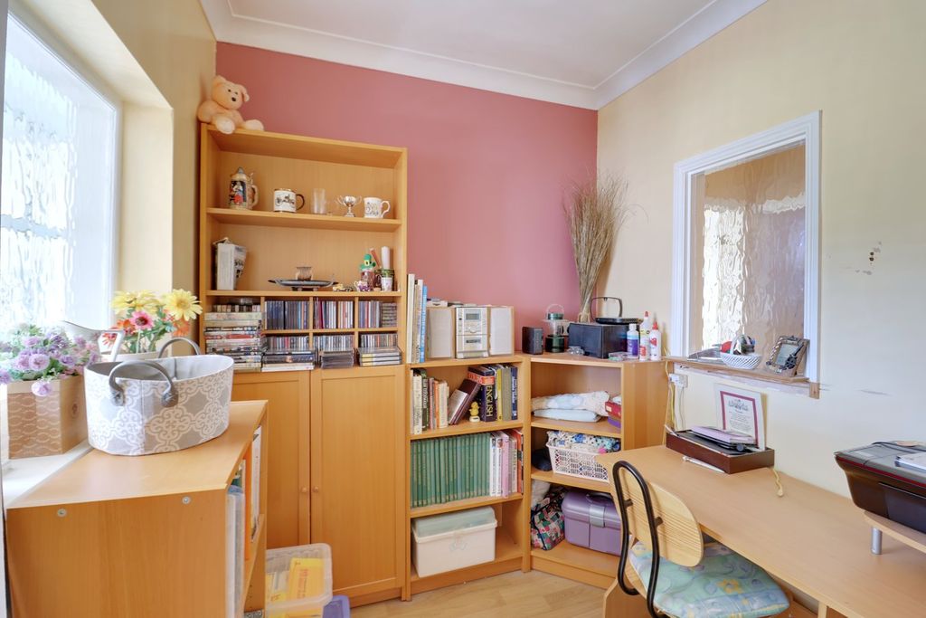 Additional image 10 of 2 bed detached bungalow for saleUpminster Road North, Rainham RM13