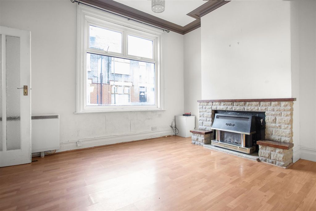 Property photo 2 of 8 Img_0169.Jpg