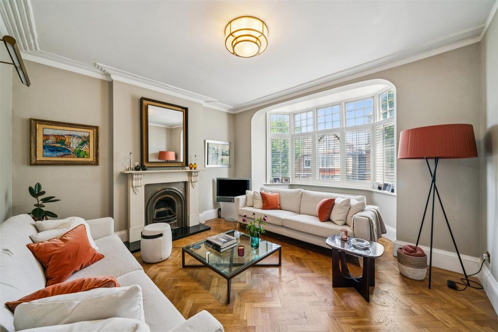 Property photo 2 of 15 Hartswood Road, W12 - For Sale