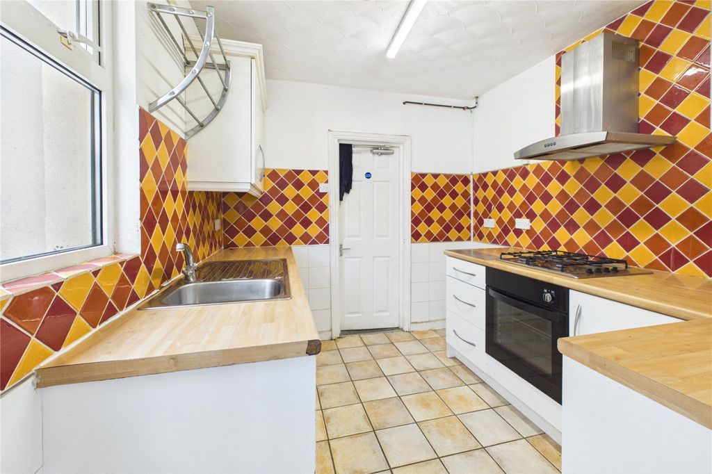 Property photo 3 of 20 Picture No. 23
