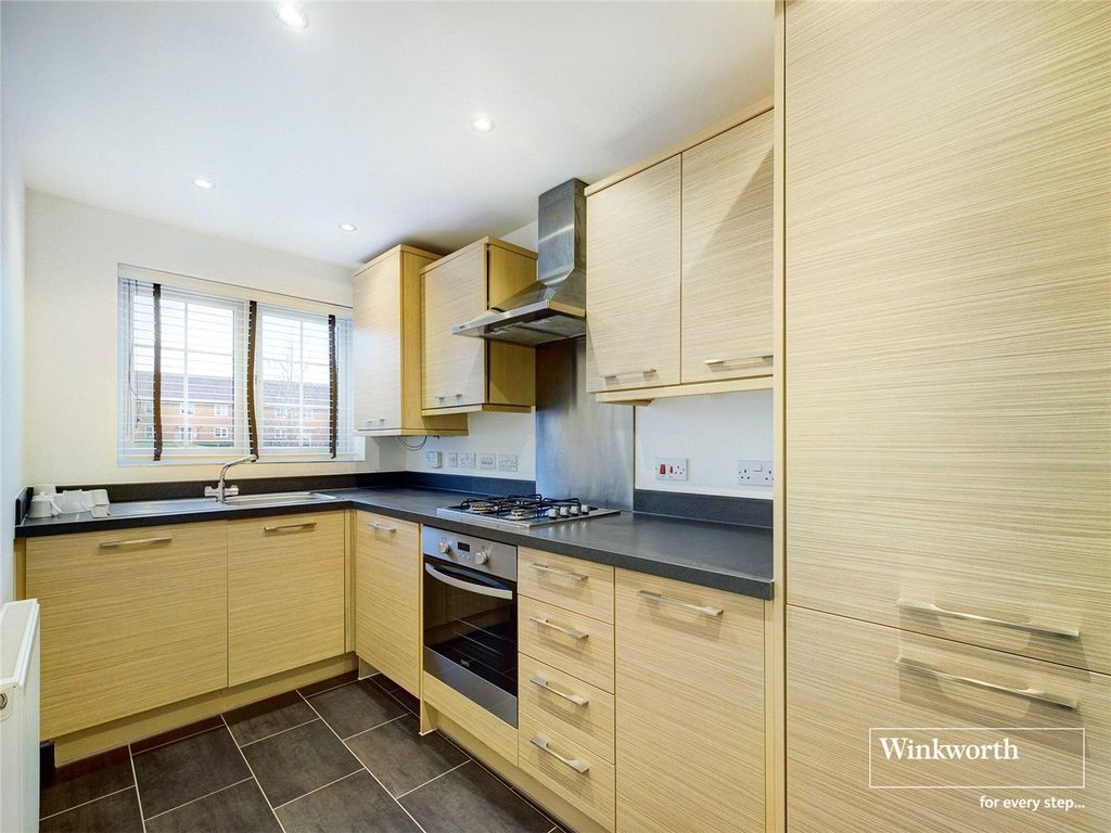 Property photo 2 of 9 Picture No. 13