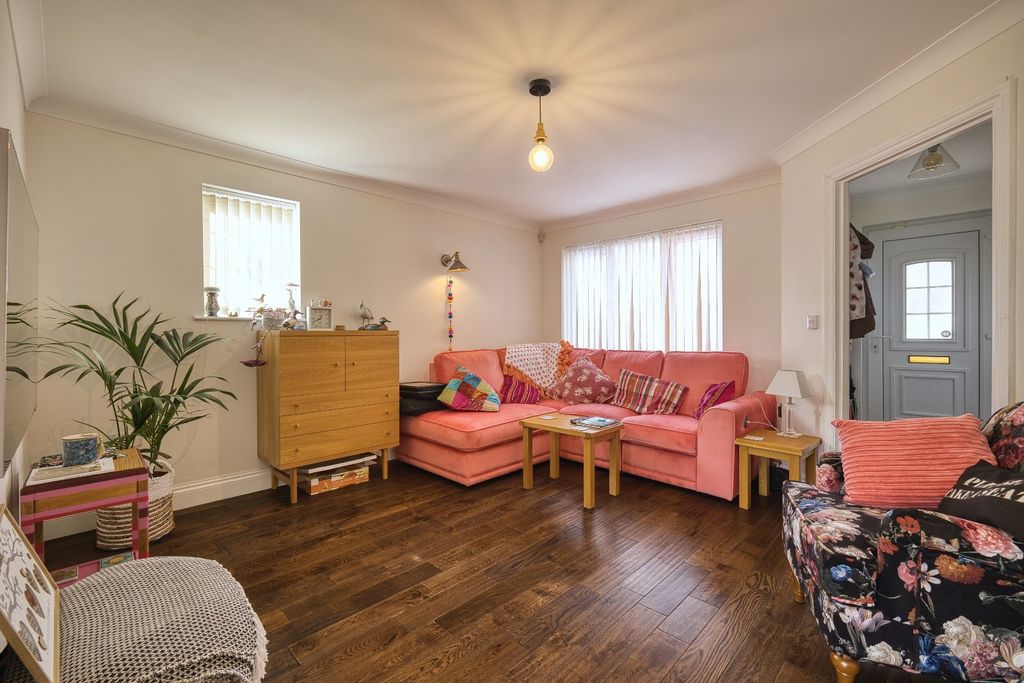 Property photo 2 of 16 Picture 2