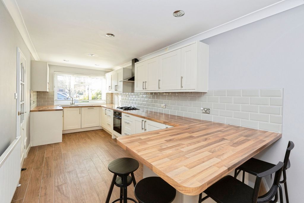 Property photo 3 of 21 Pbox-Img.Jpg