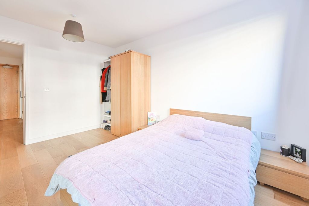 Property photo 2 of 6