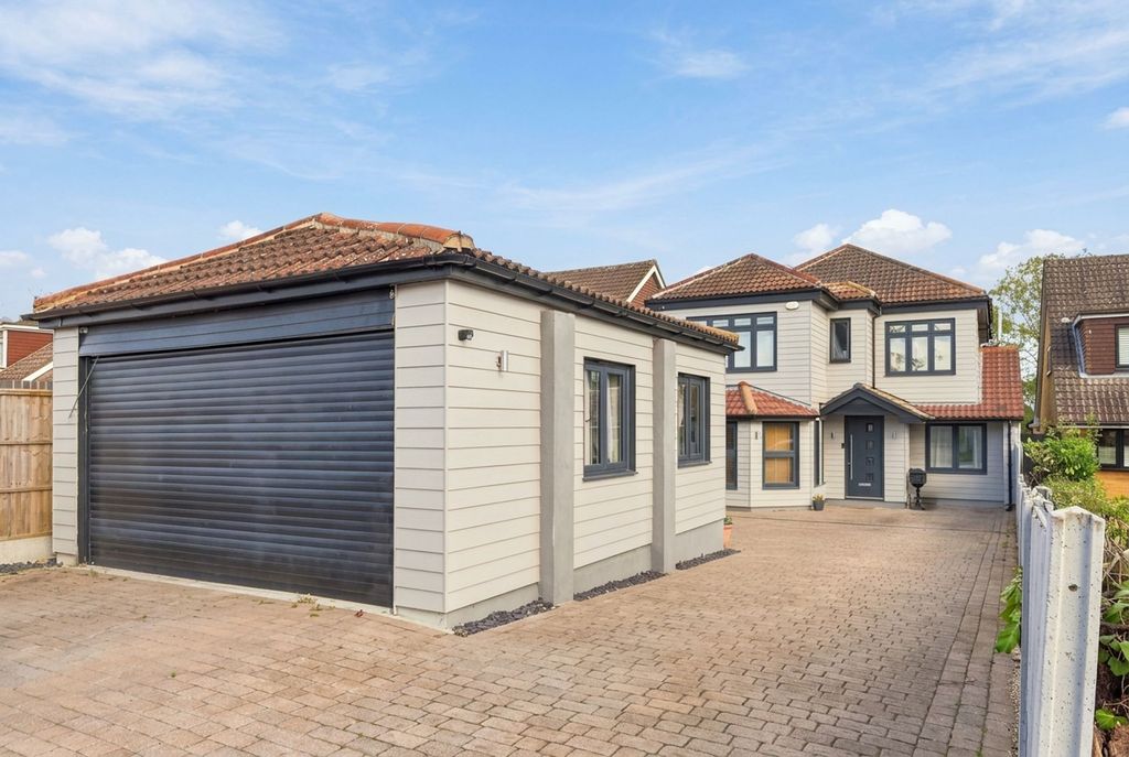 Property photo 1 of 29 Detached Home