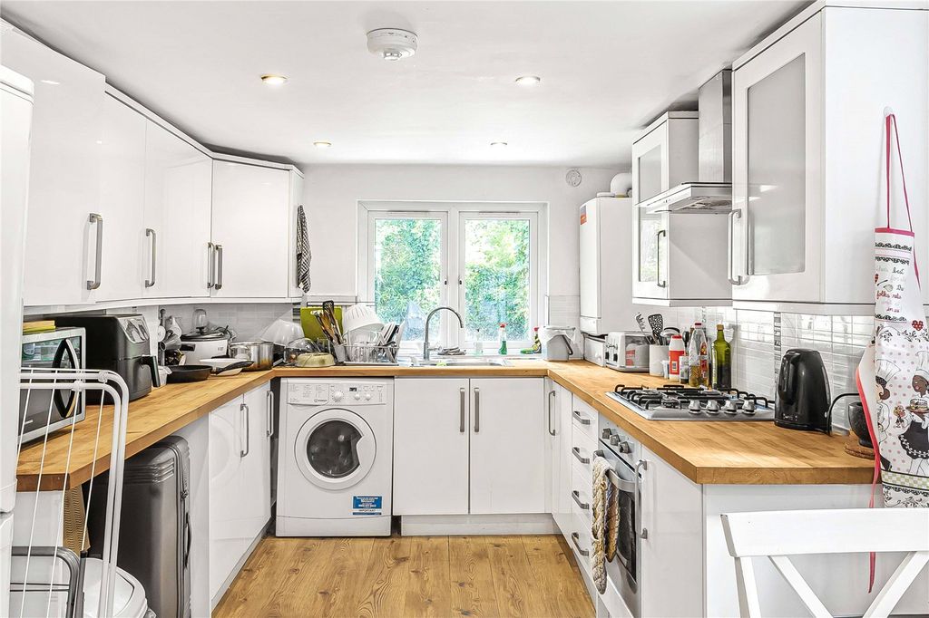 Property photo 3 of 16 Kitchen