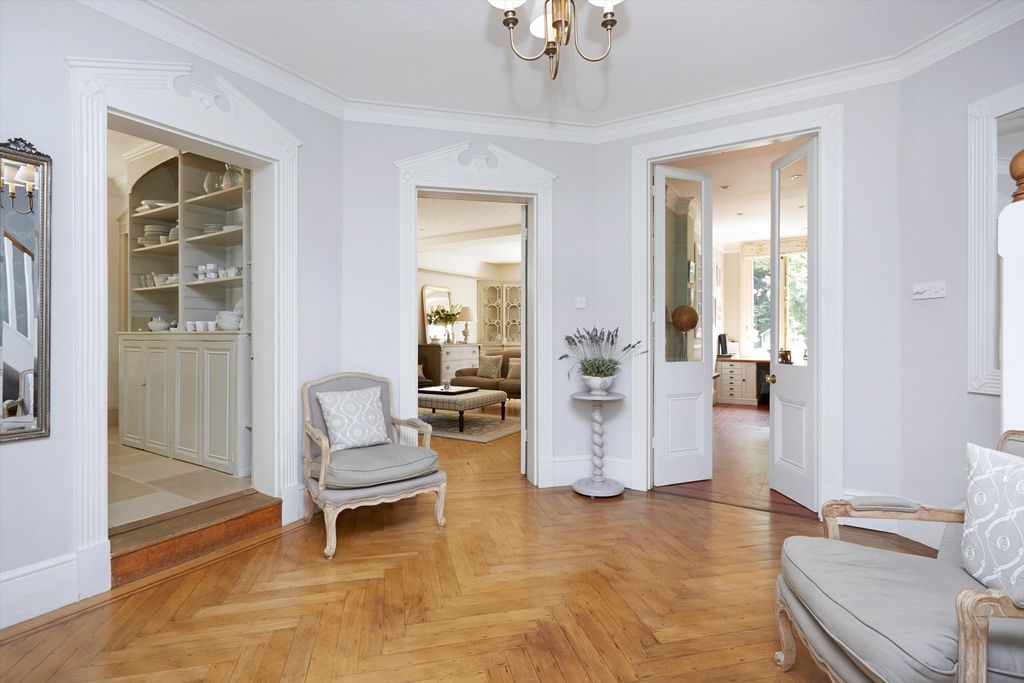 Property photo 2 of 26 Image