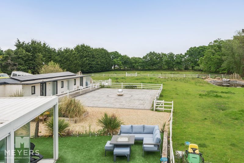 Property photo 2 of 34 Elevated - Plot