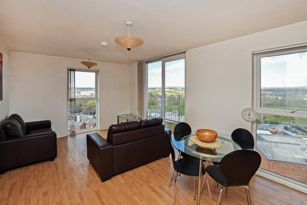 Property photo 1 of 14 Picture No. 09