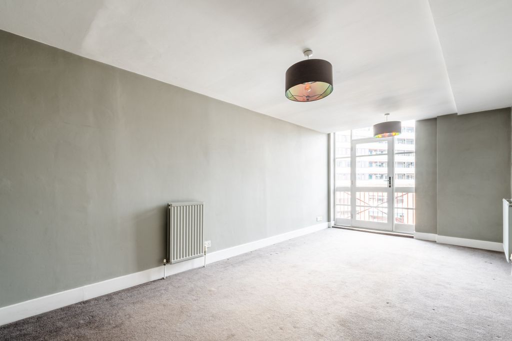 Property photo 2 of 11 2