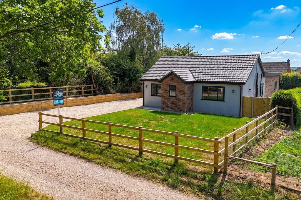 Property photo 1 of 33