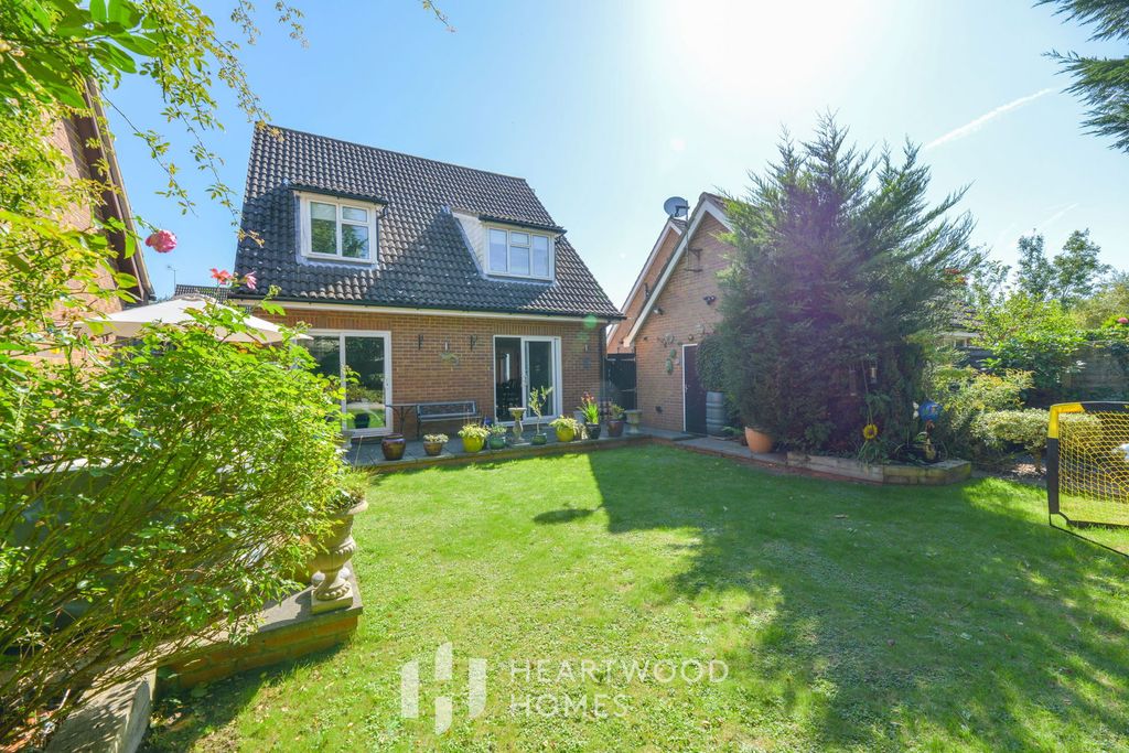 Property photo 2 of 25