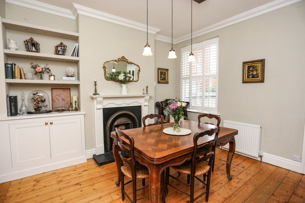 Property photo 3 of 21 Picture No. 15