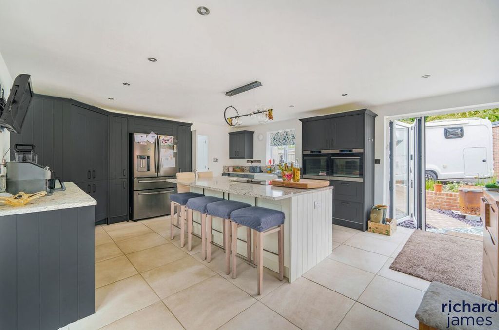 Property photo 2 of 19 Xbyowaesn24032705