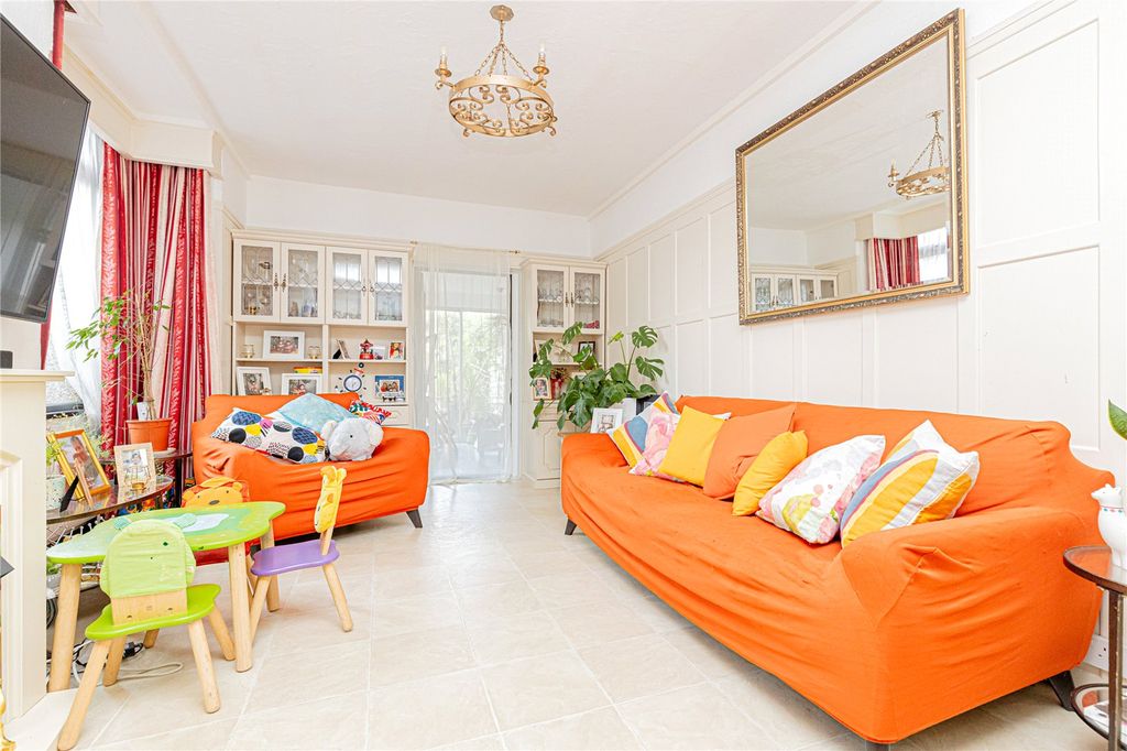 Property photo 1 of 18 Picture No. 03
