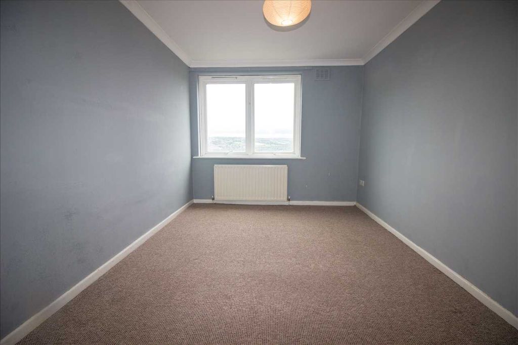 Property photo 3 of 8 Bedroom 1