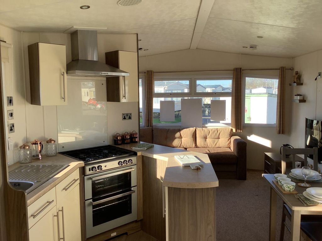 Property photo 1 of 6 Car0055545 - Static Caravan