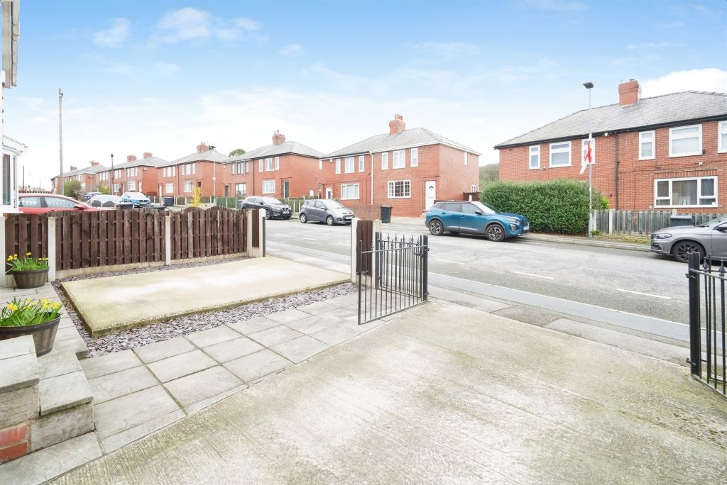 Property photo 3 of 19