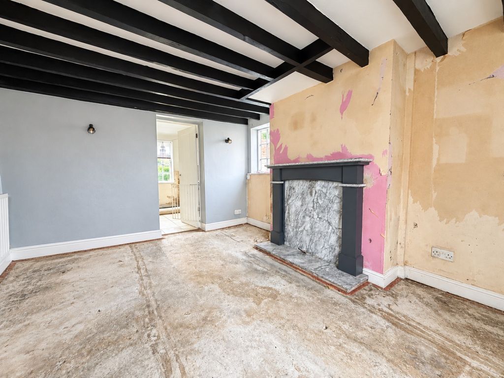 Property photo 2 of 12 5893852