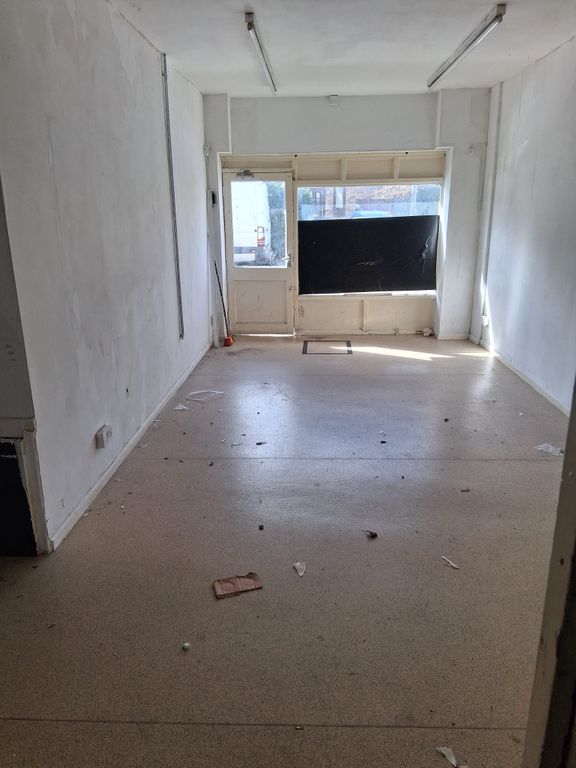 Property photo 1 of 5