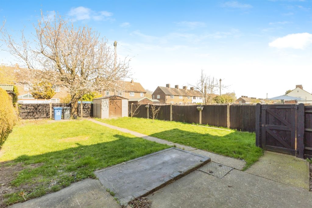 Property photo 2 of 17