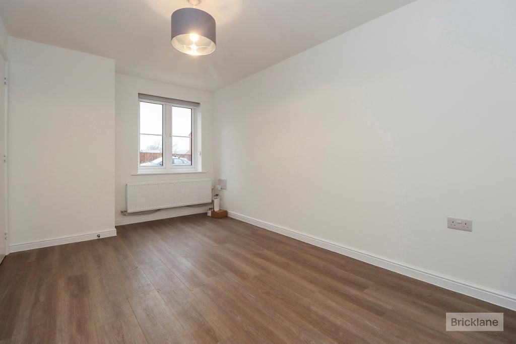 Property photo 3 of 13 Lounge