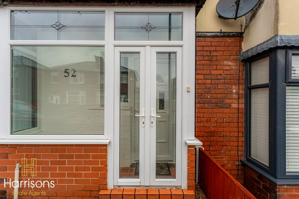 Property photo 2 of 32 4734995