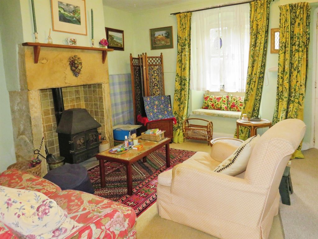 Property photo 2 of 13