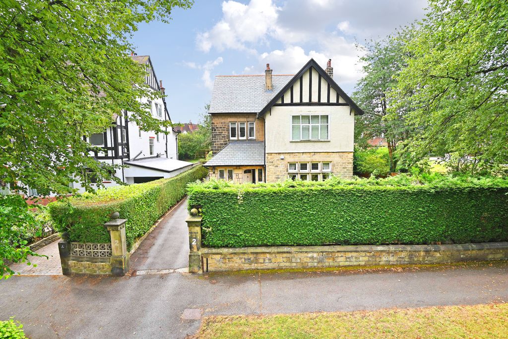 Property photo 1 of 11