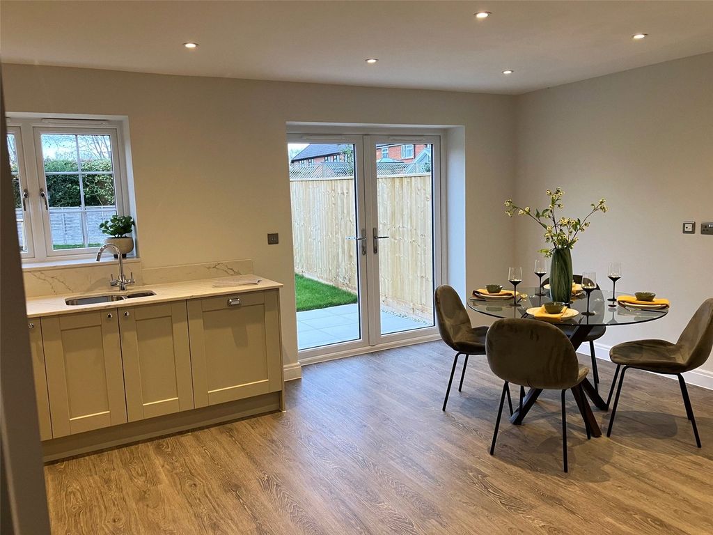 Property photo 3 of 13 Picture No. 23