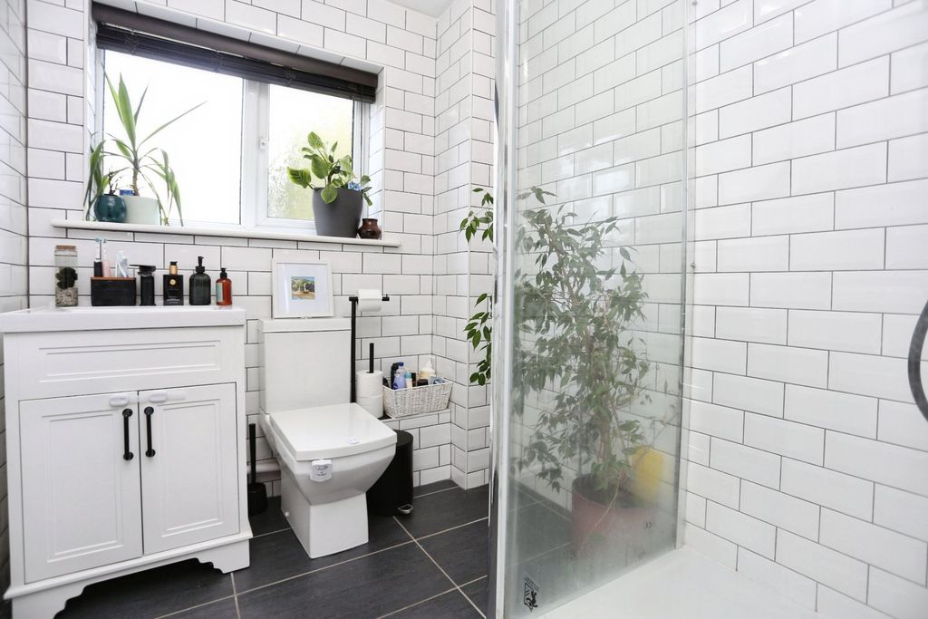 Property photo 3 of 14 Picture No. 10