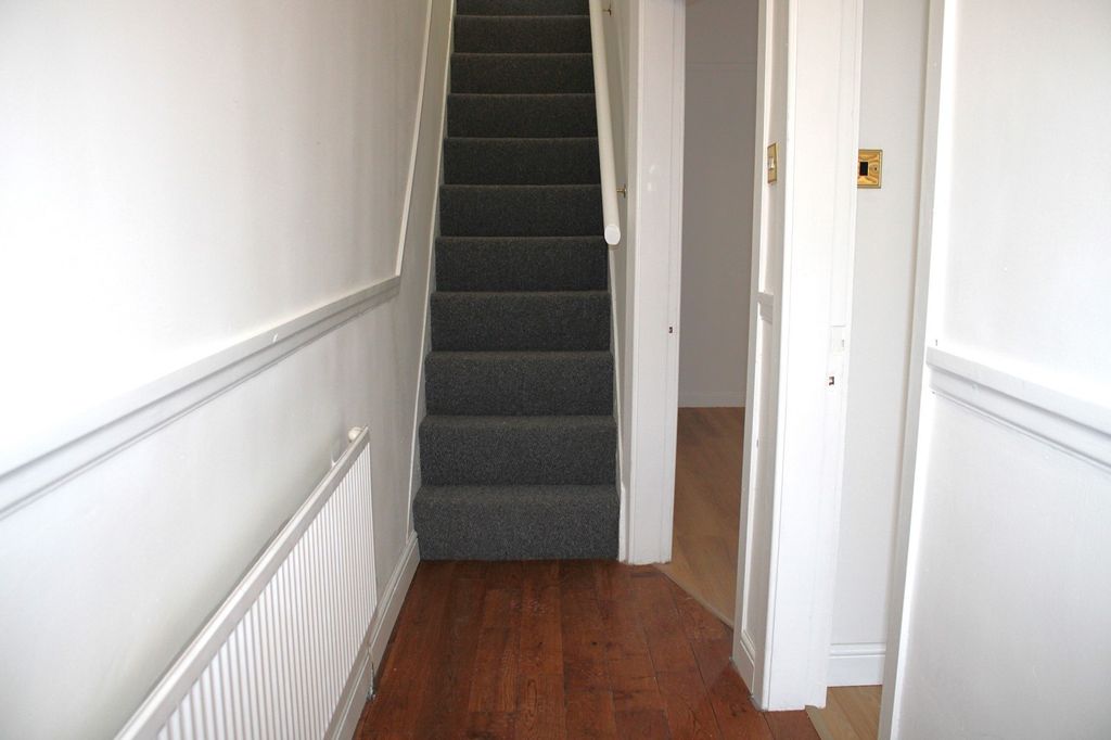 Property photo 2 of 13 Hall