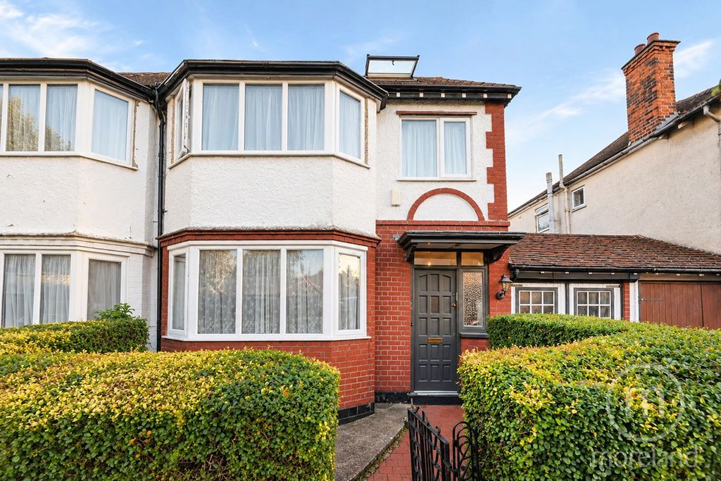 Property photo 1 of 17 4300130