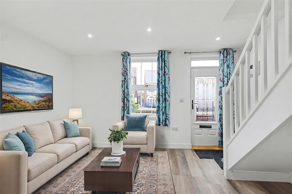 Property photo 2 of 29 Ai Lounge.Jpeg