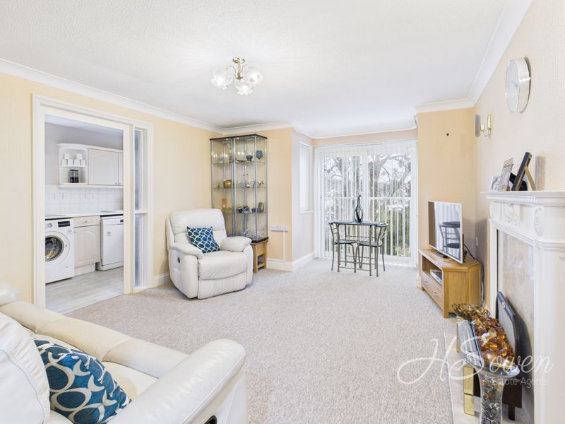 Property photo 2 of 12 Photo 4