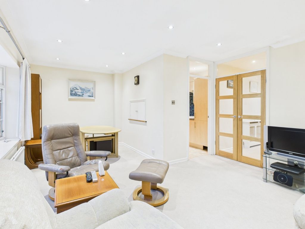 Property photo 2 of 15 Living Room