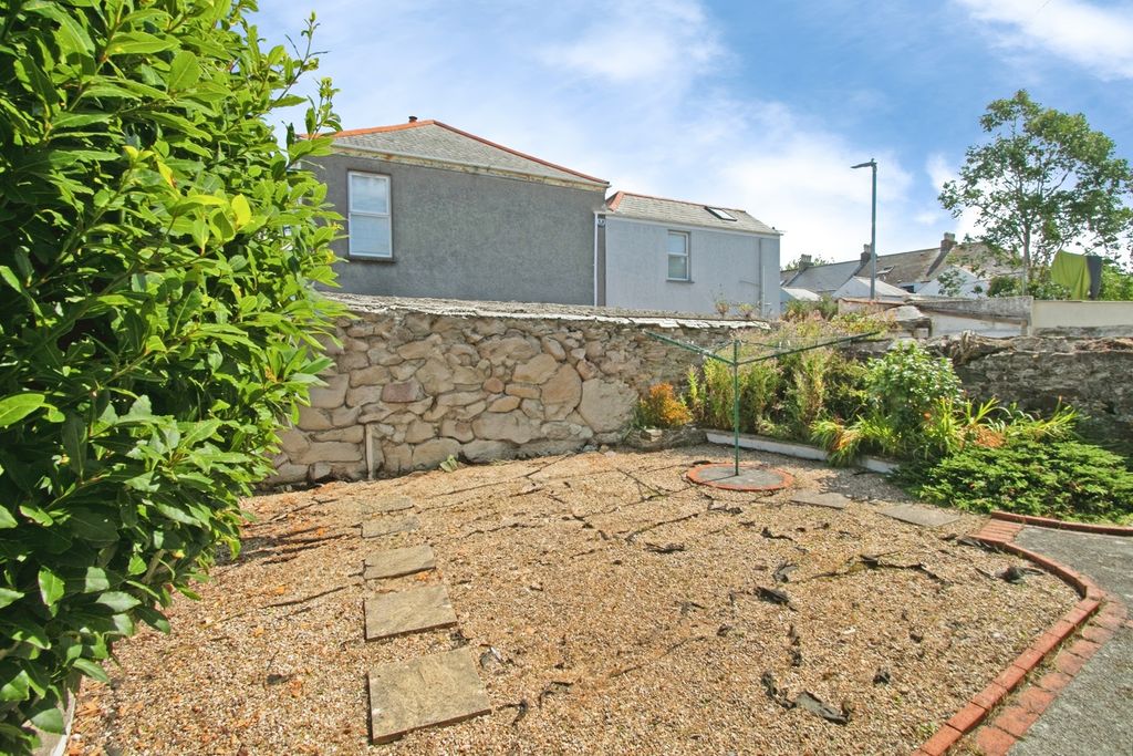Property photo 3 of 14 Pbox-Img.Jpg