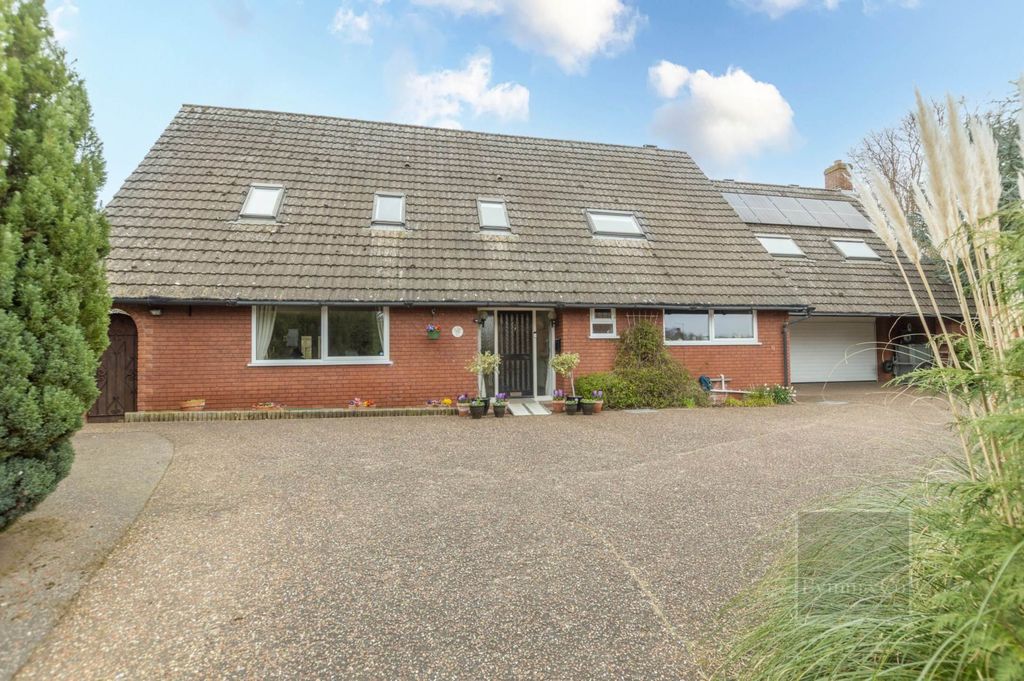 Property photo 1 of 25