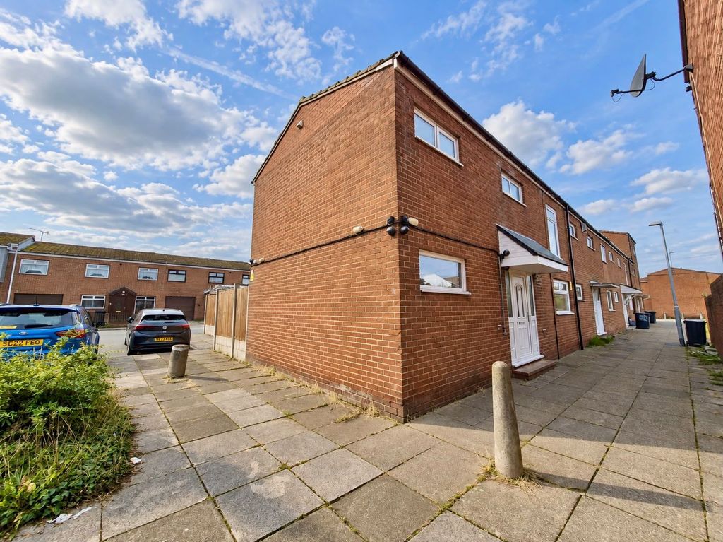 Property photo 1 of 28