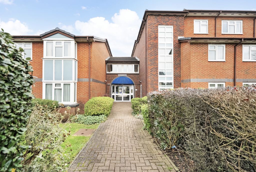 Property photo 2 of 19