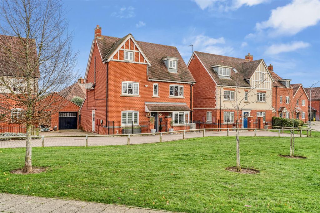 Property photo 1 of 34