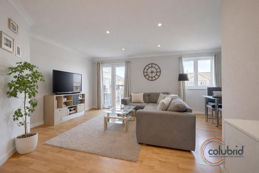 Property photo 2 of 9