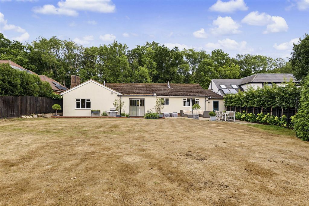 Property photo 3 of 12 West-Common-Grove-17.Jpg